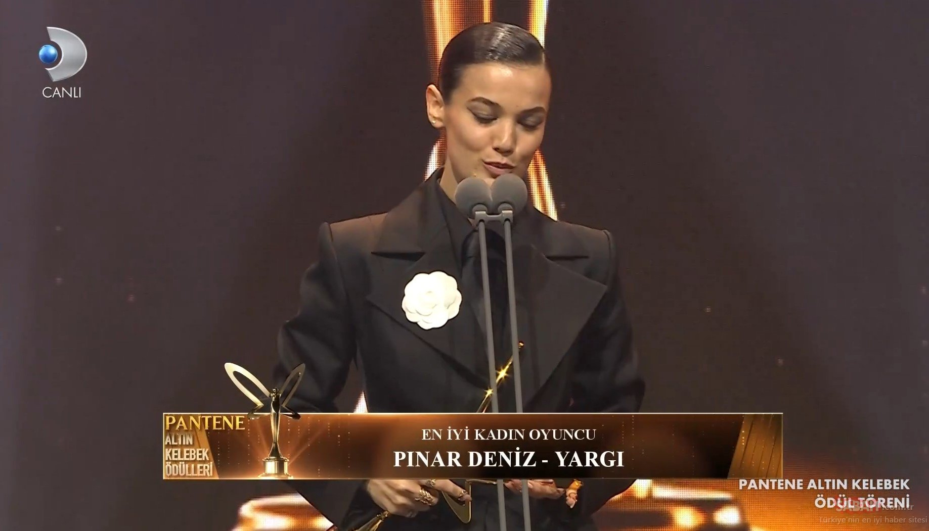 pınar deniz altın kelebek